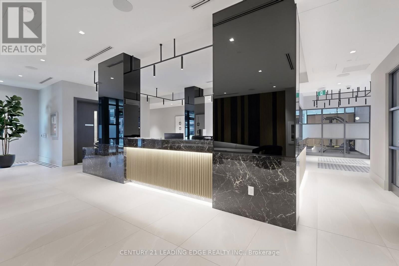 2503 - 2545 SIMCOE STREET Image 31