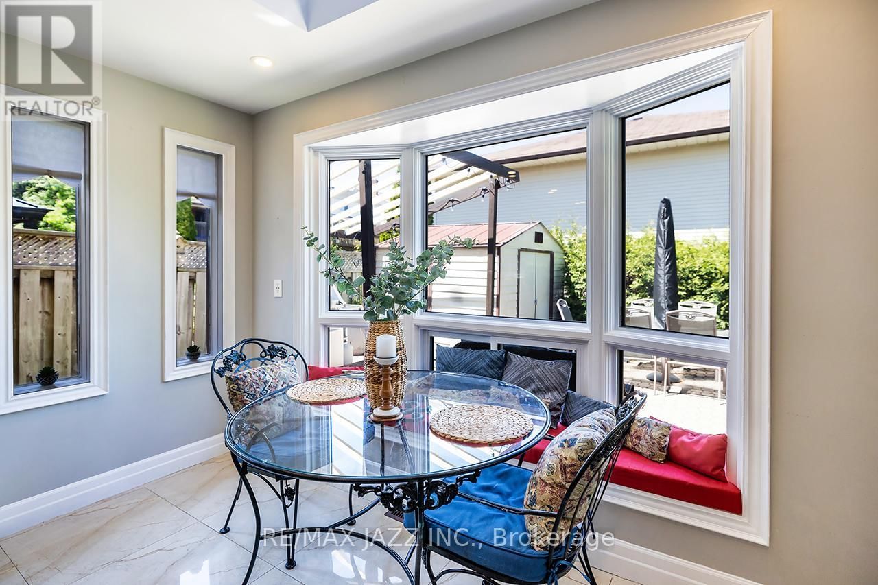 22 KINGSWOOD DRIVE Image 11