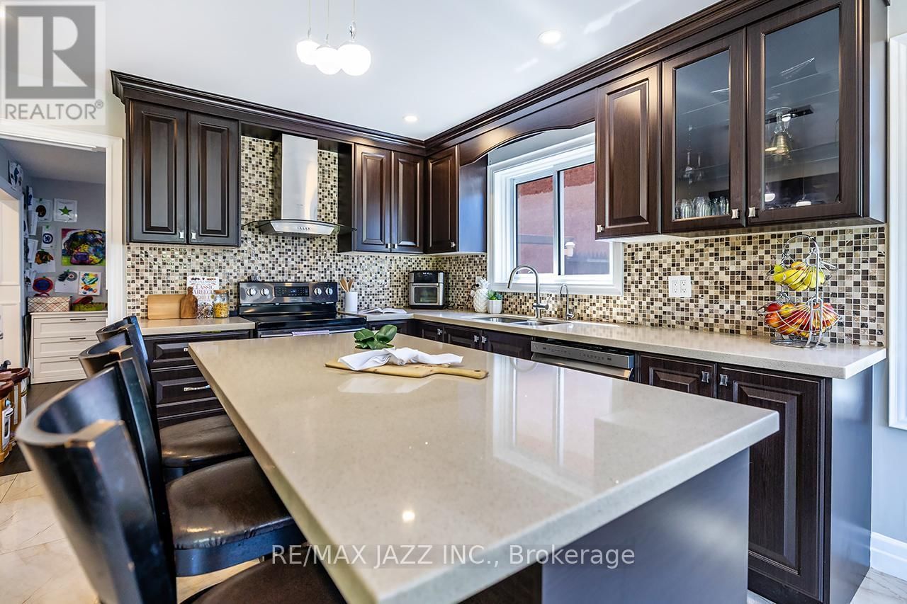 22 KINGSWOOD DRIVE Image 13
