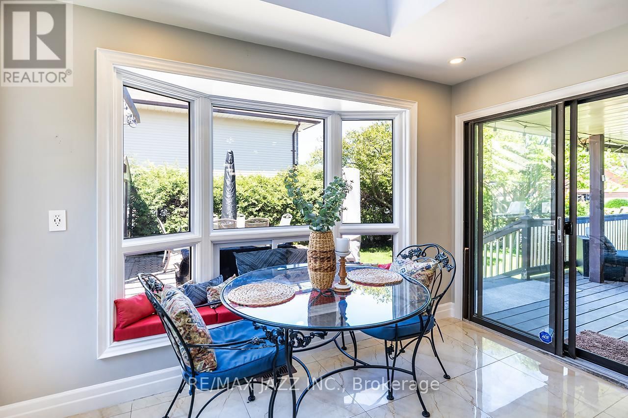 22 KINGSWOOD DRIVE Image 15