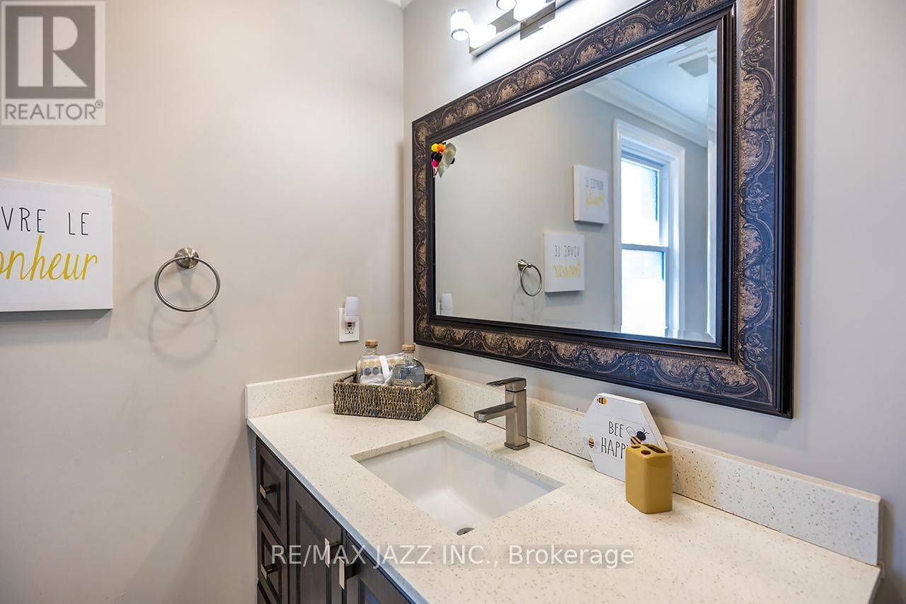 22 KINGSWOOD DRIVE Image 24