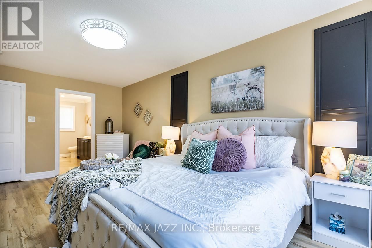 22 KINGSWOOD DRIVE Image 33