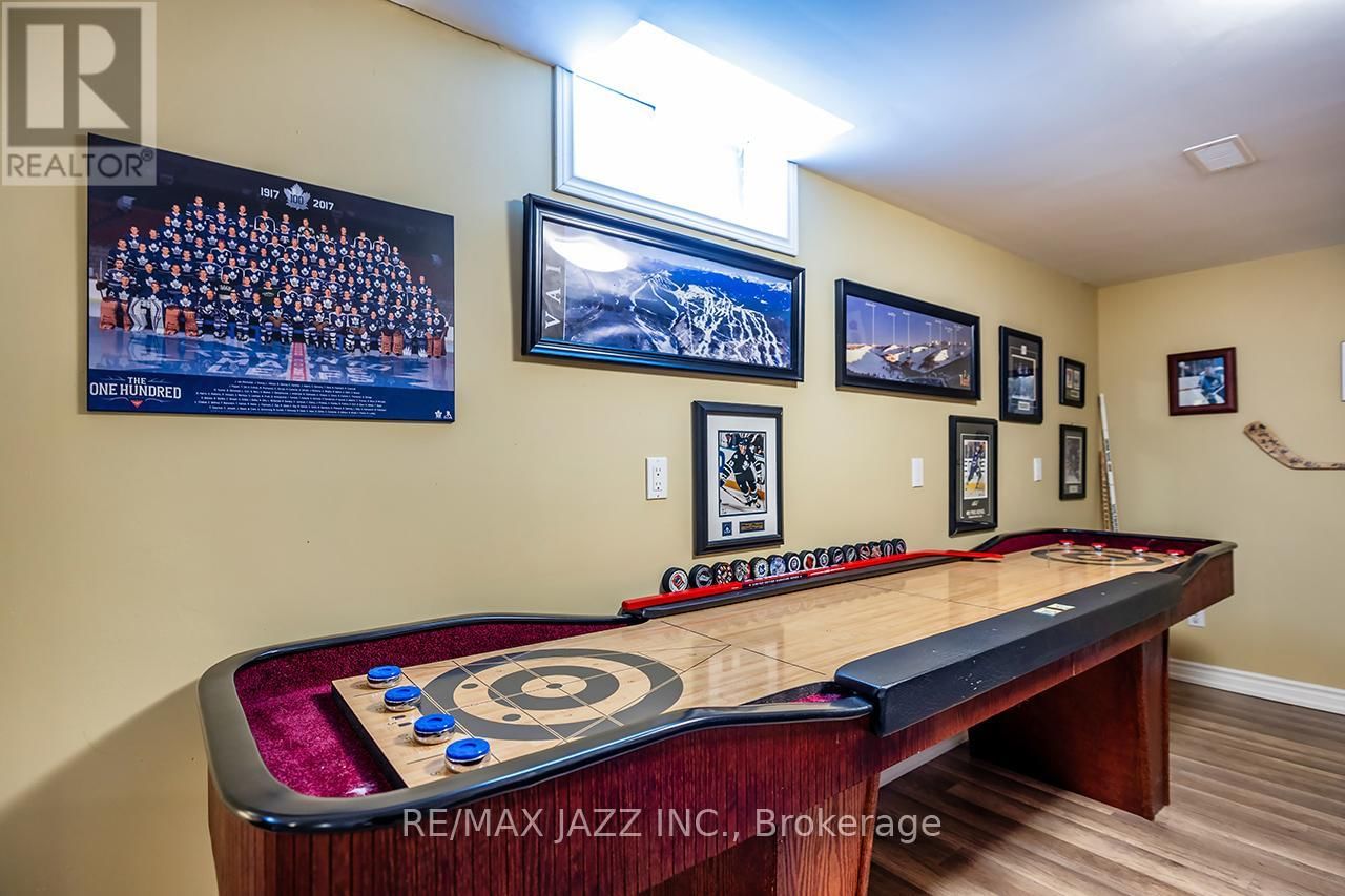 22 KINGSWOOD DRIVE Image 39