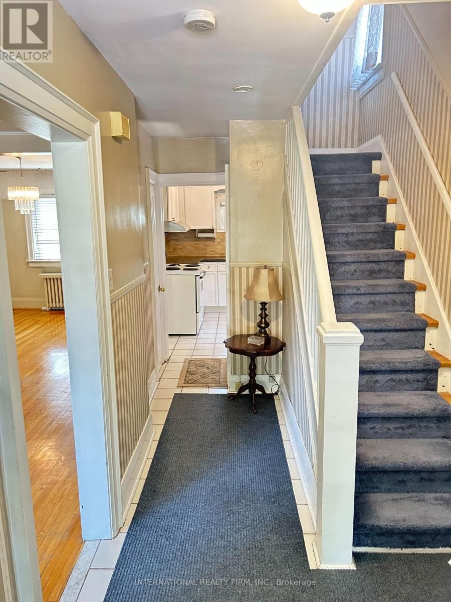 419 MORTIMER AVENUE Image 10