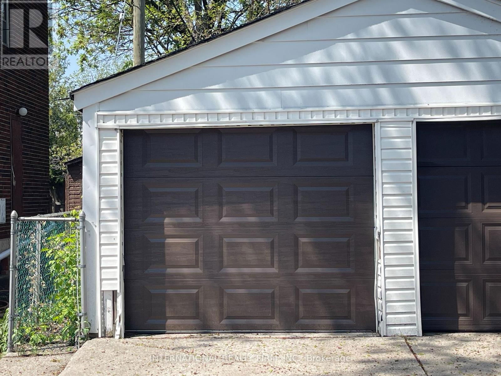 419 MORTIMER AVENUE Image 18
