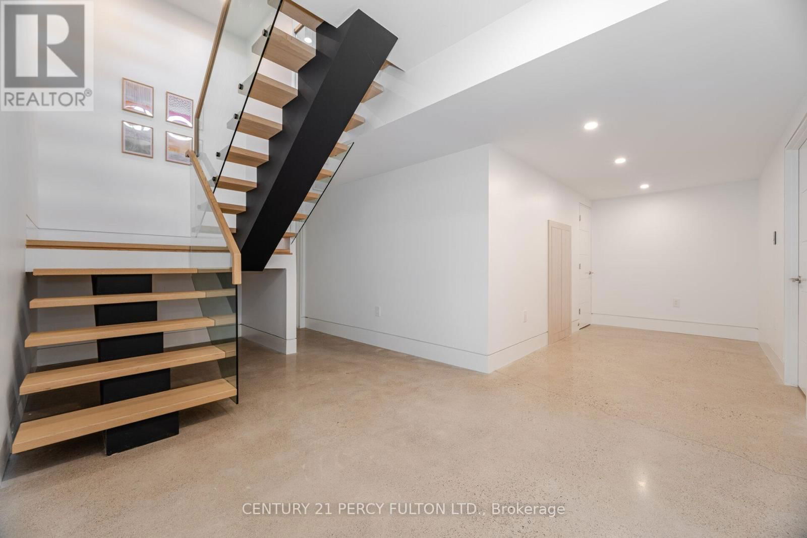 10 HAIDA COURT Image 31