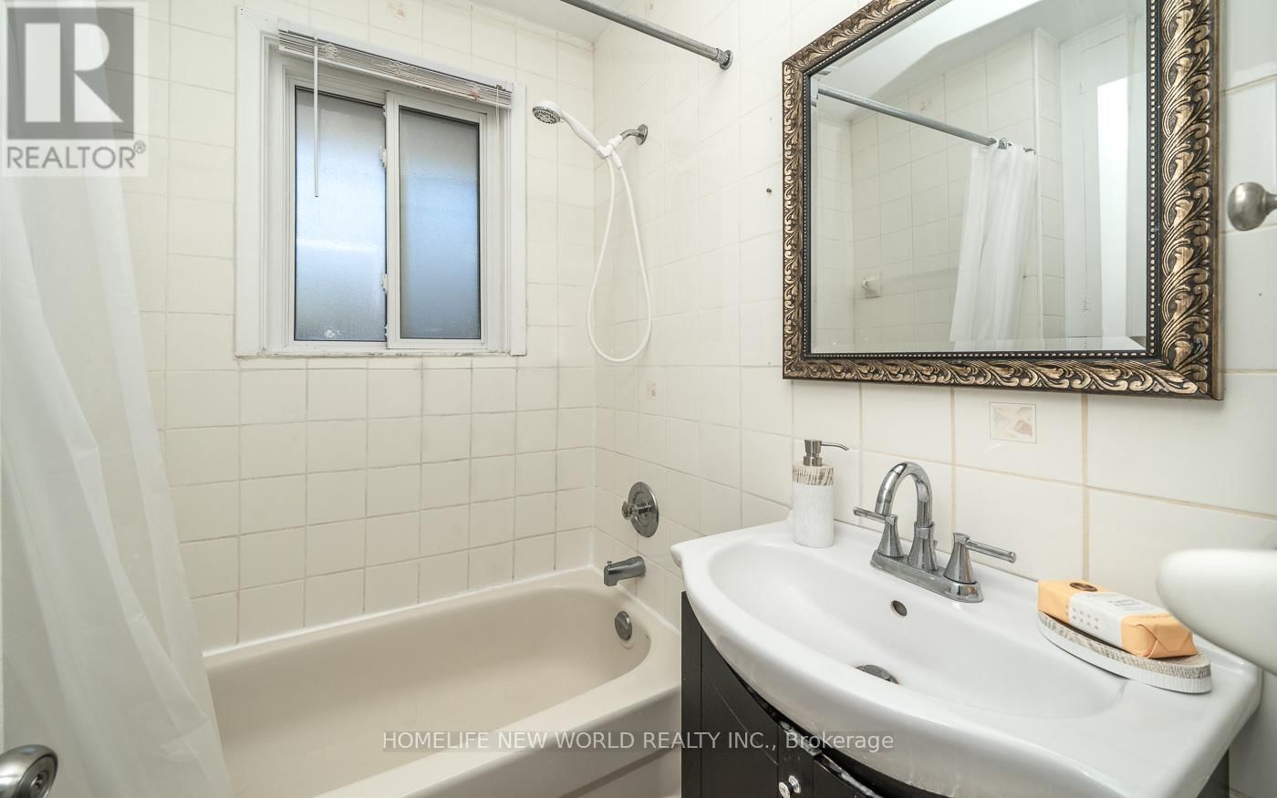 17 SAVARIN STREET Image 18