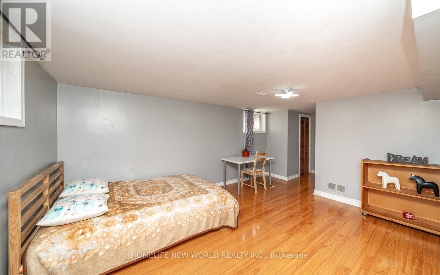 17 SAVARIN STREET Image 31