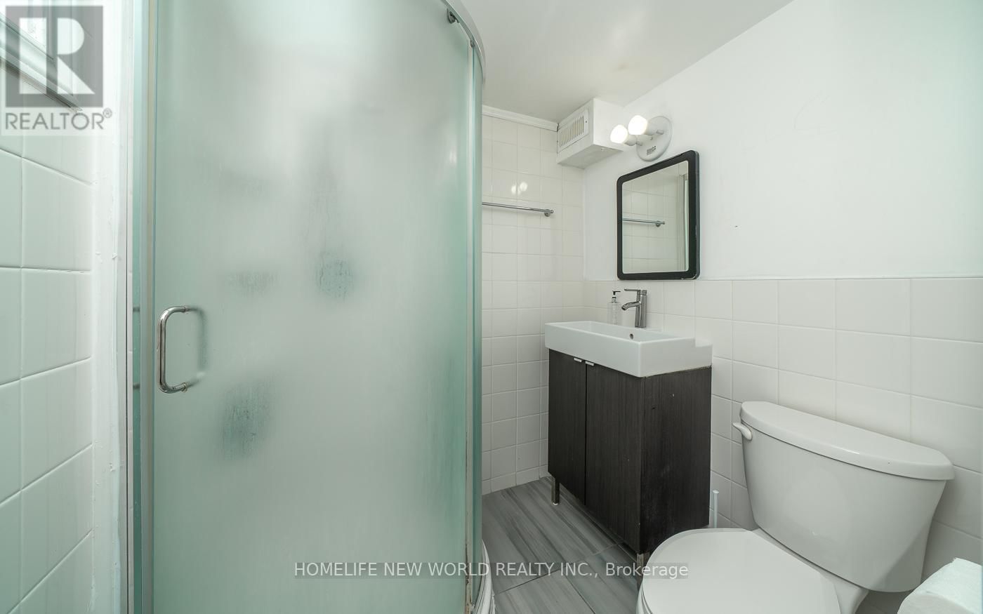 17 SAVARIN STREET Image 32