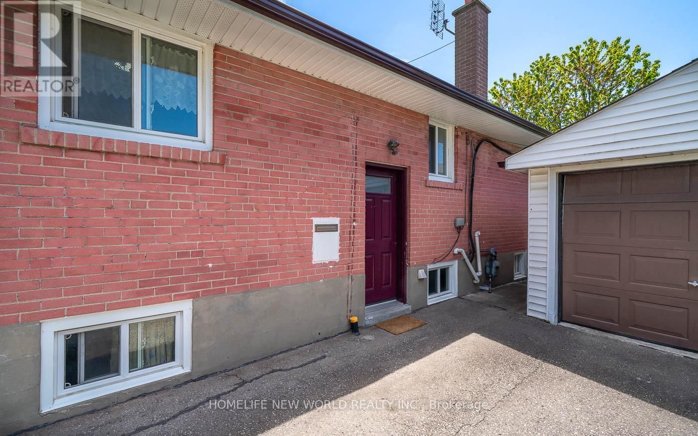 17 SAVARIN STREET Image 33