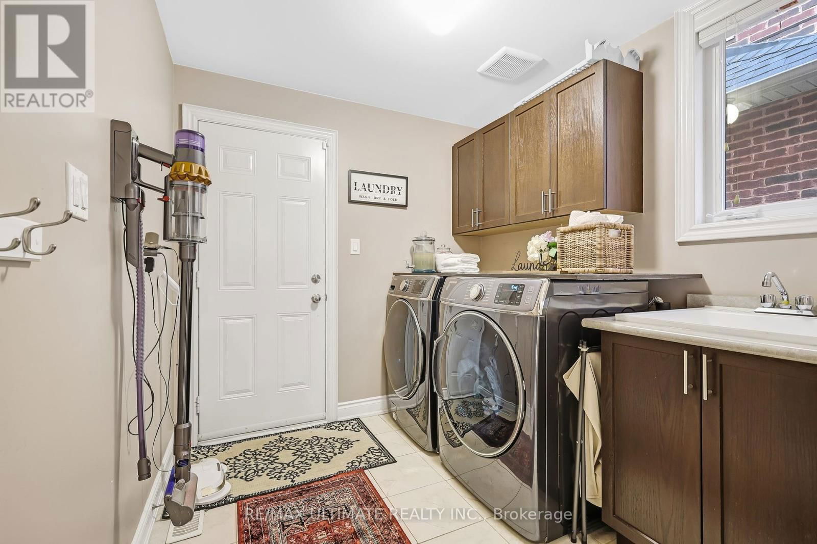 42 DONWOODS CRESCENT Image 36