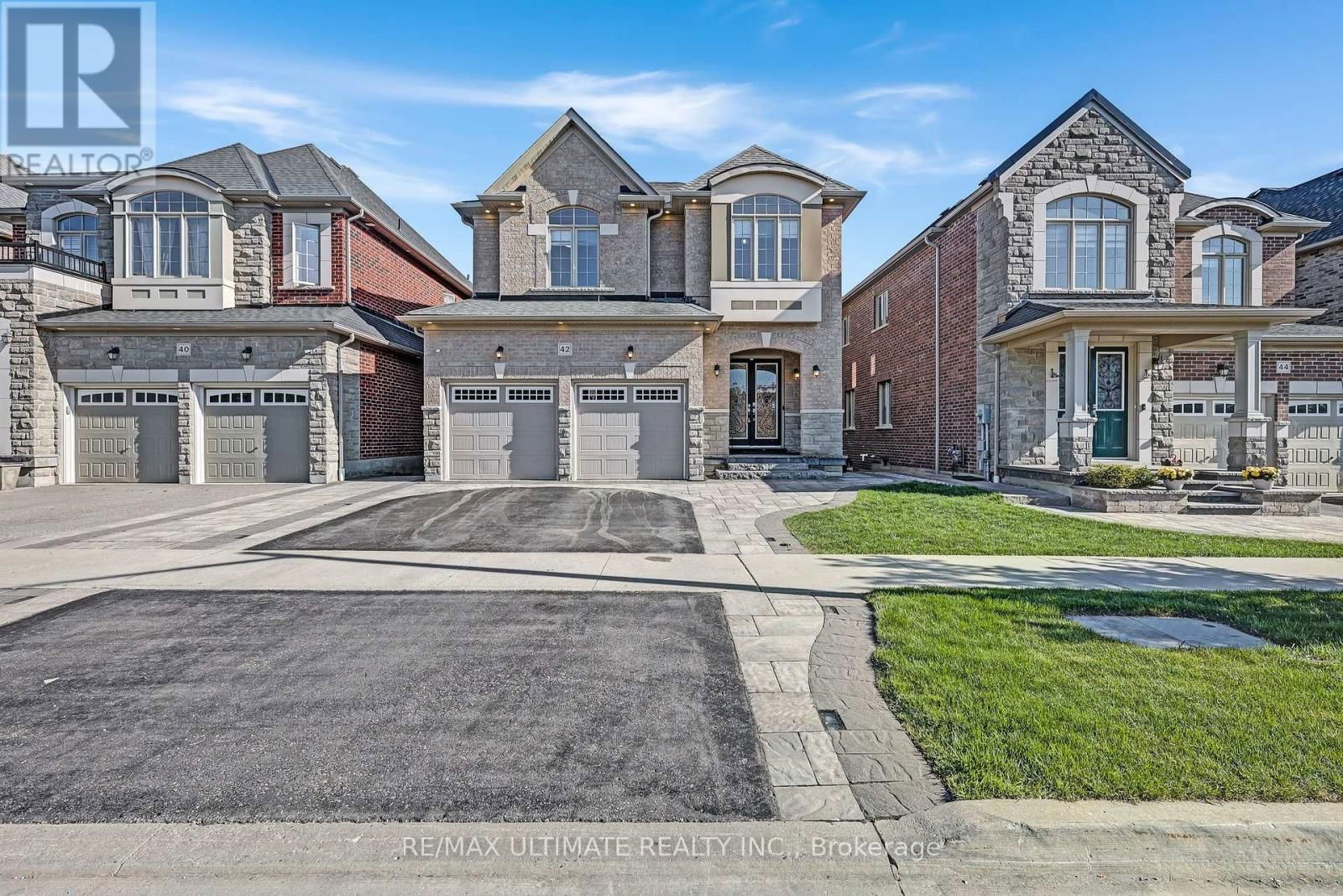 42 DONWOODS CRESCENT Image 43