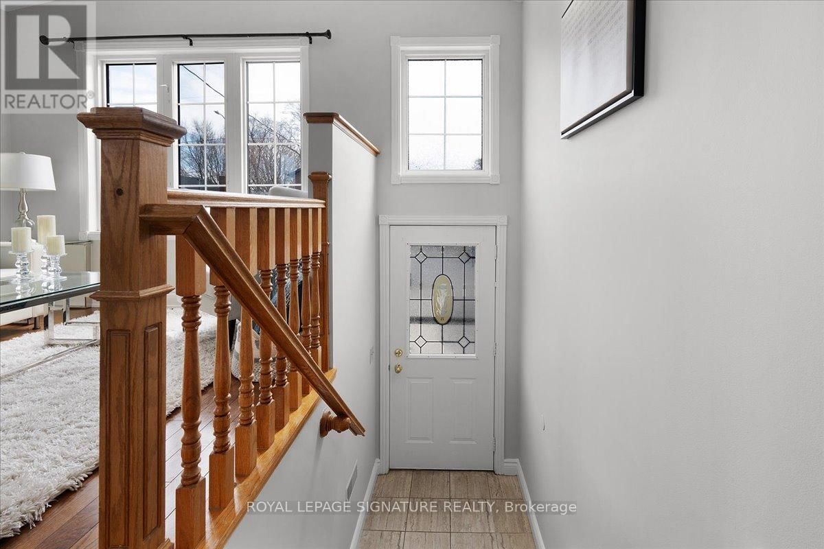 Upper - 590 DEVON AVENUE Image 3