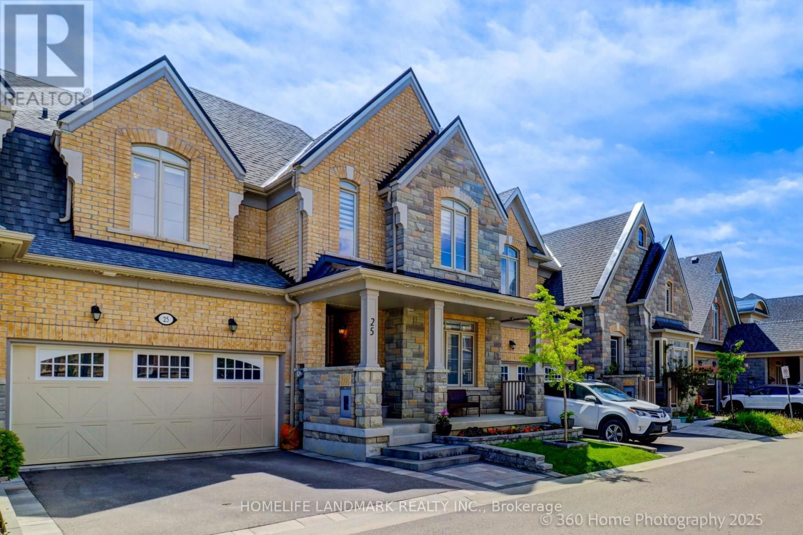 25 WORKMENS CIRCLE Image 2