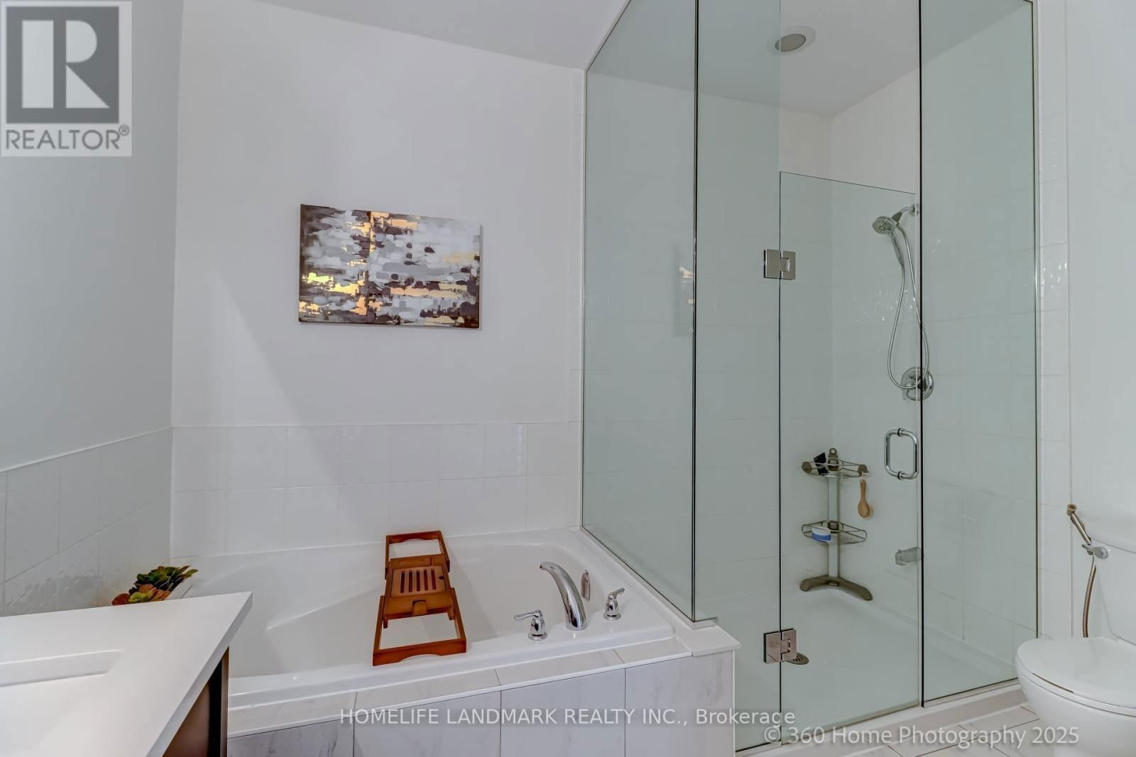 25 WORKMENS CIRCLE Image 22
