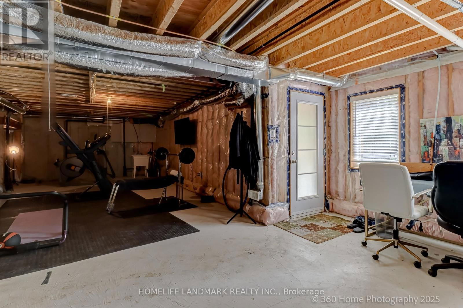 25 WORKMENS CIRCLE Image 27