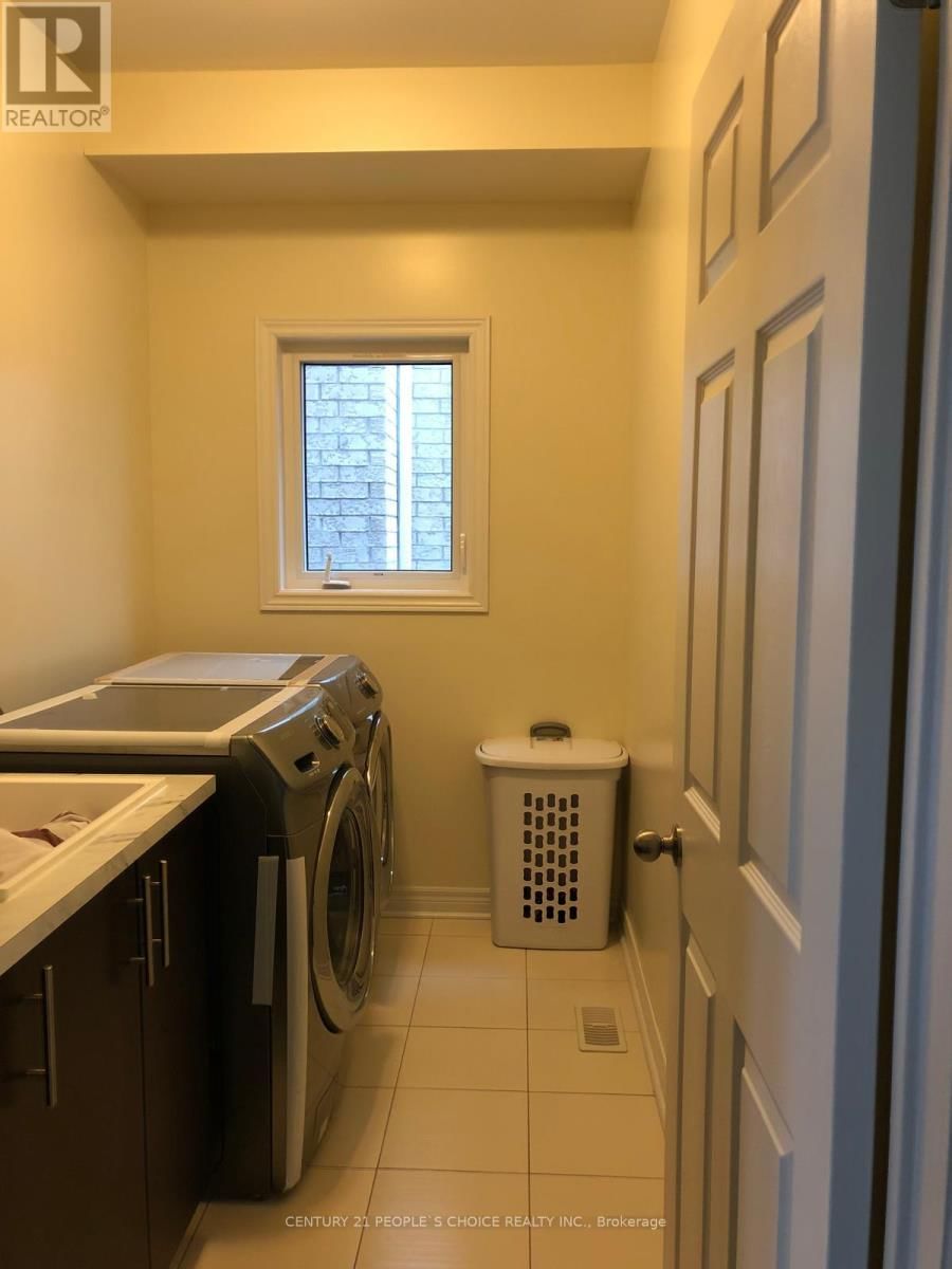25 DENNY STREET Image 10