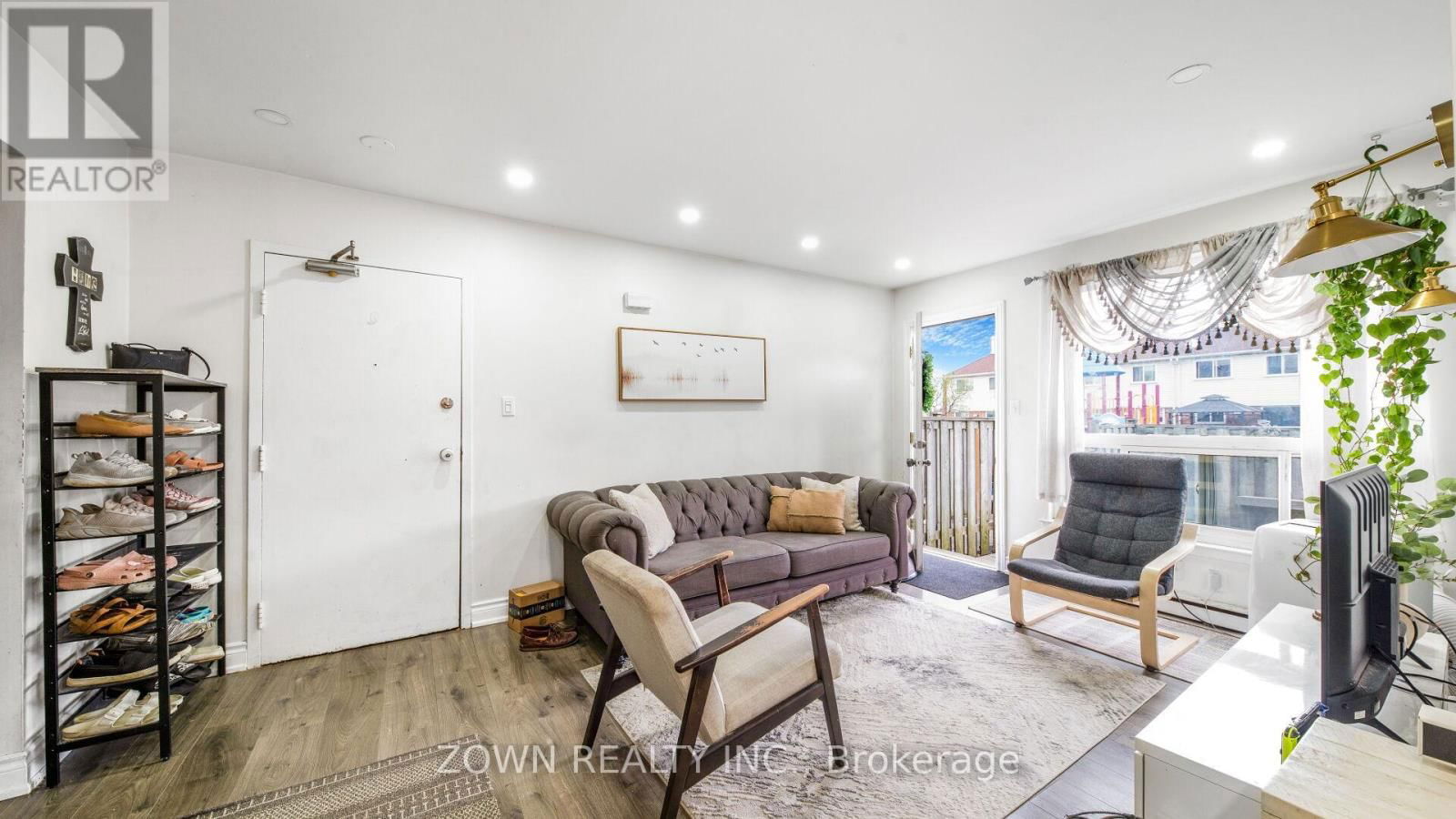 32 - 401 WENWORTH STREET WEST Image 10