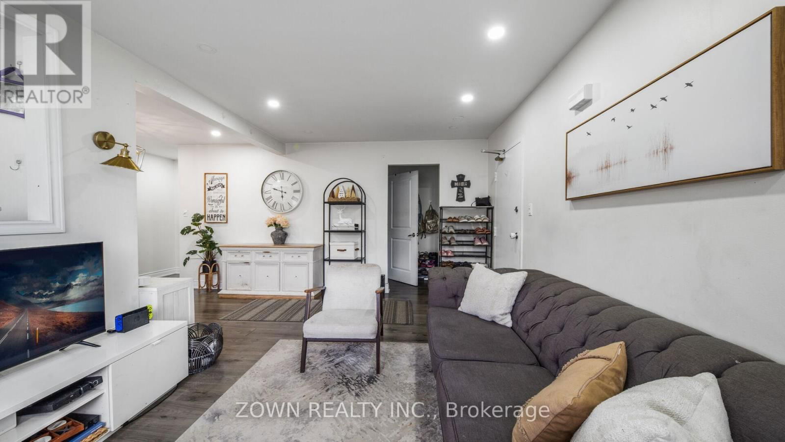 32 - 401 WENWORTH STREET WEST Image 13