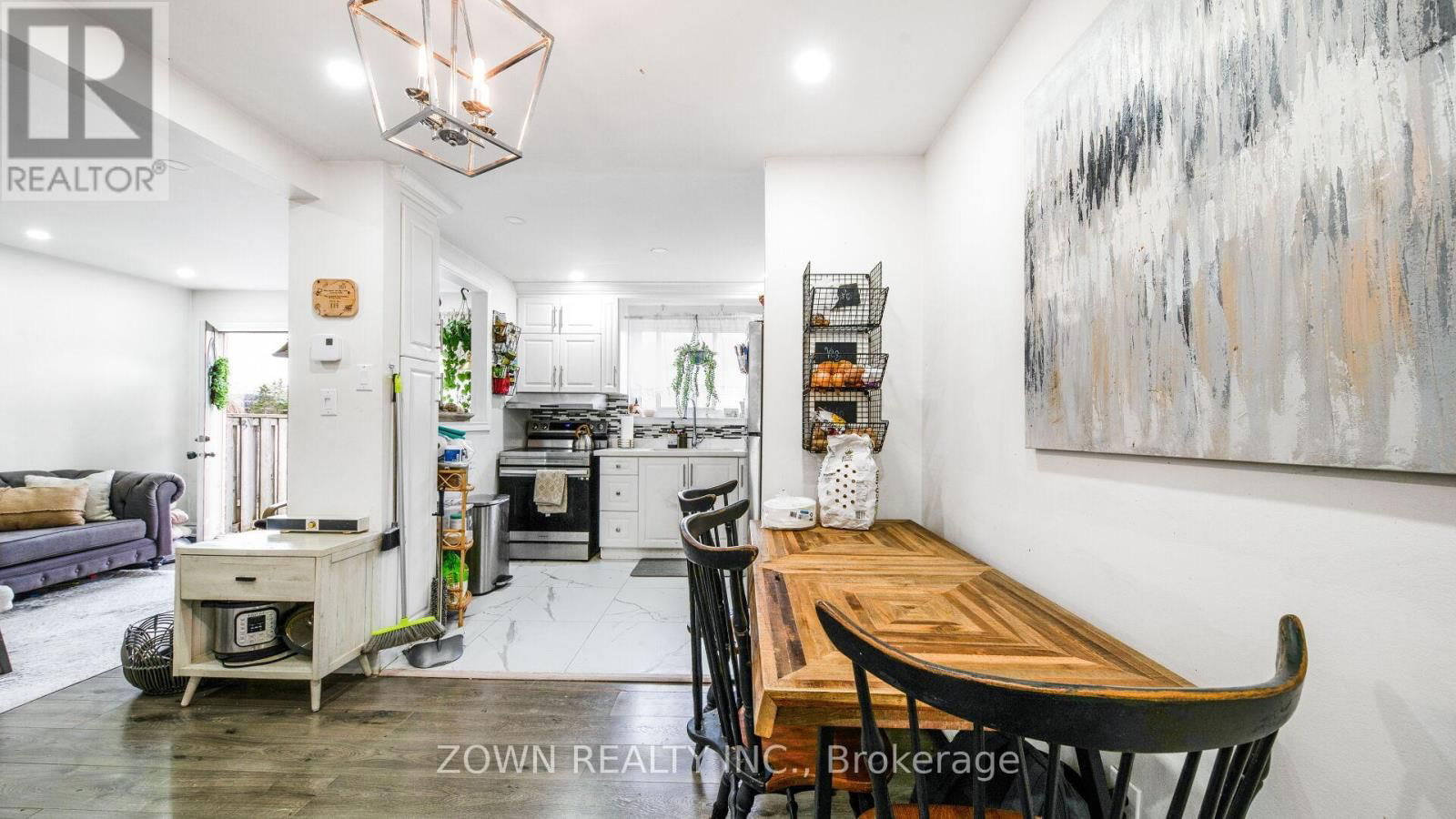 32 - 401 WENWORTH STREET WEST Image 6