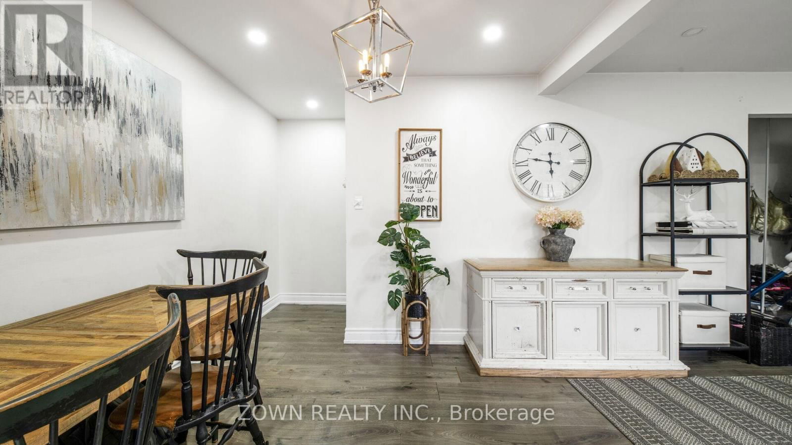 32 - 401 WENWORTH STREET WEST Image 9