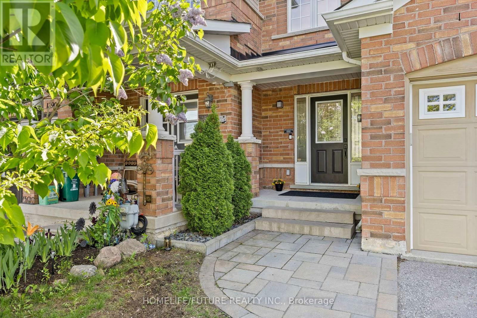 1392 GLASPELL CRESCENT Image 3