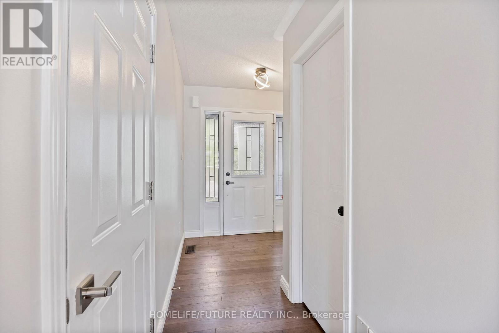 1392 GLASPELL CRESCENT Image 7