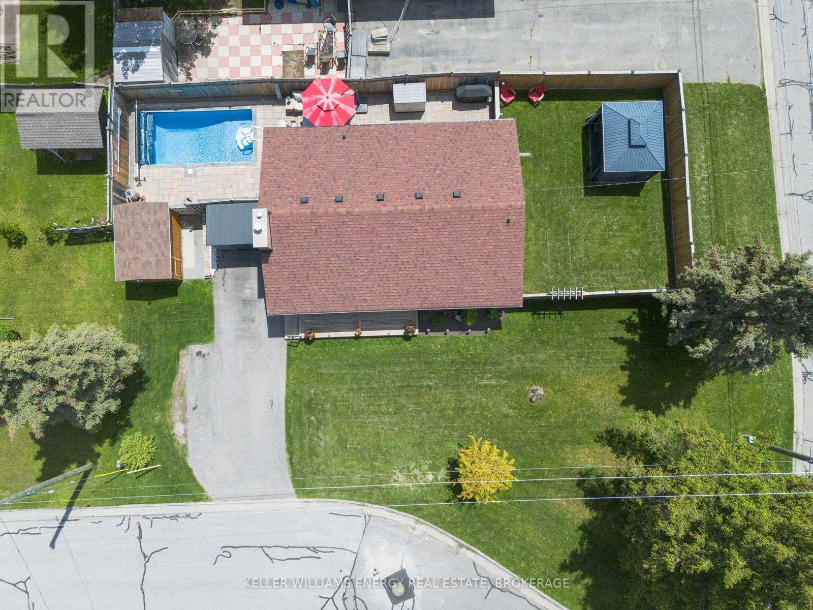 959 DENISE DRIVE Image 5