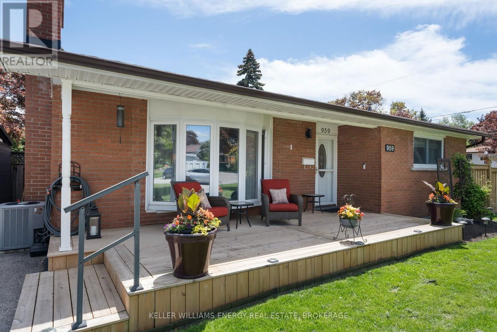 959 DENISE DRIVE Image 7