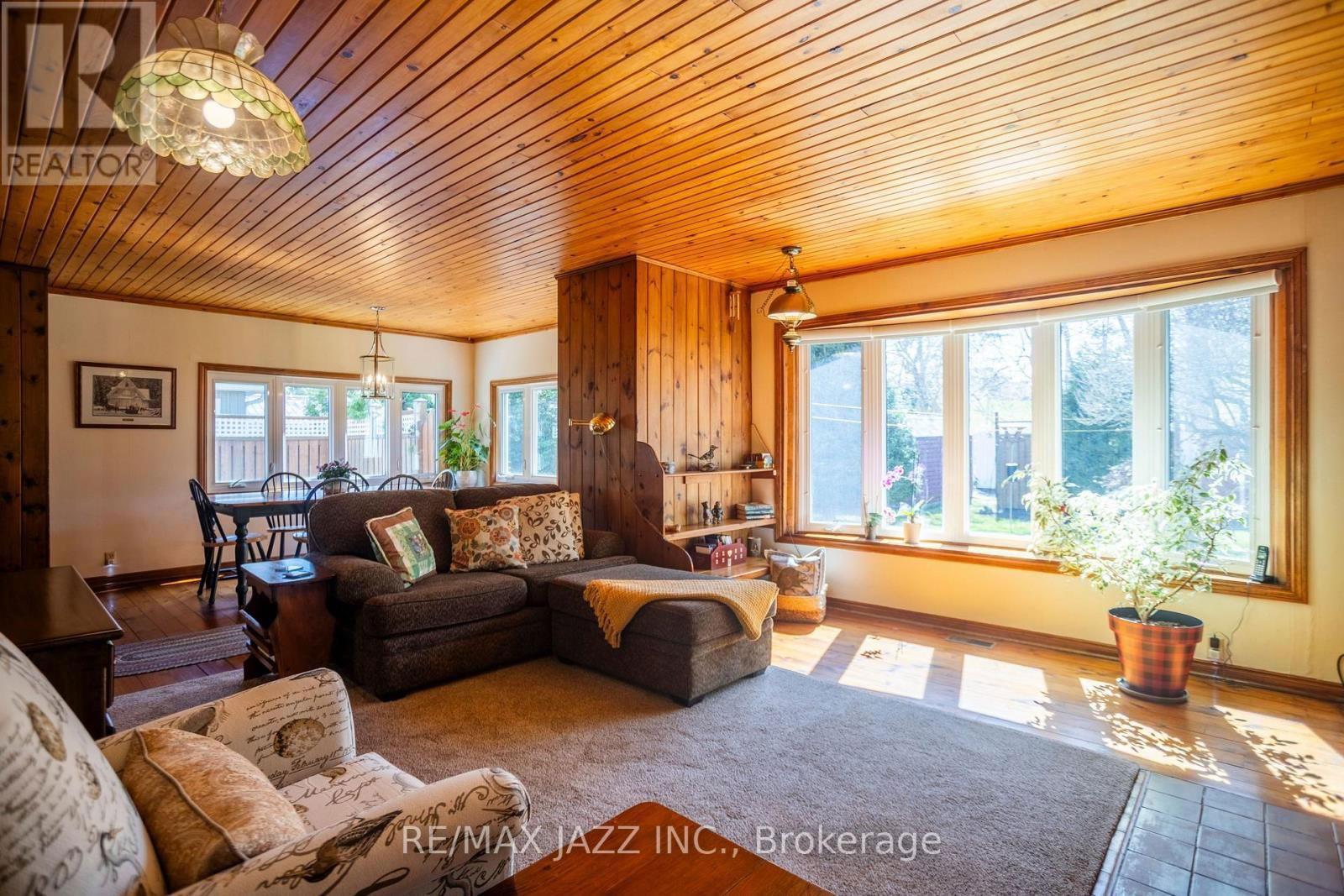 824 MASSON STREET Image 16