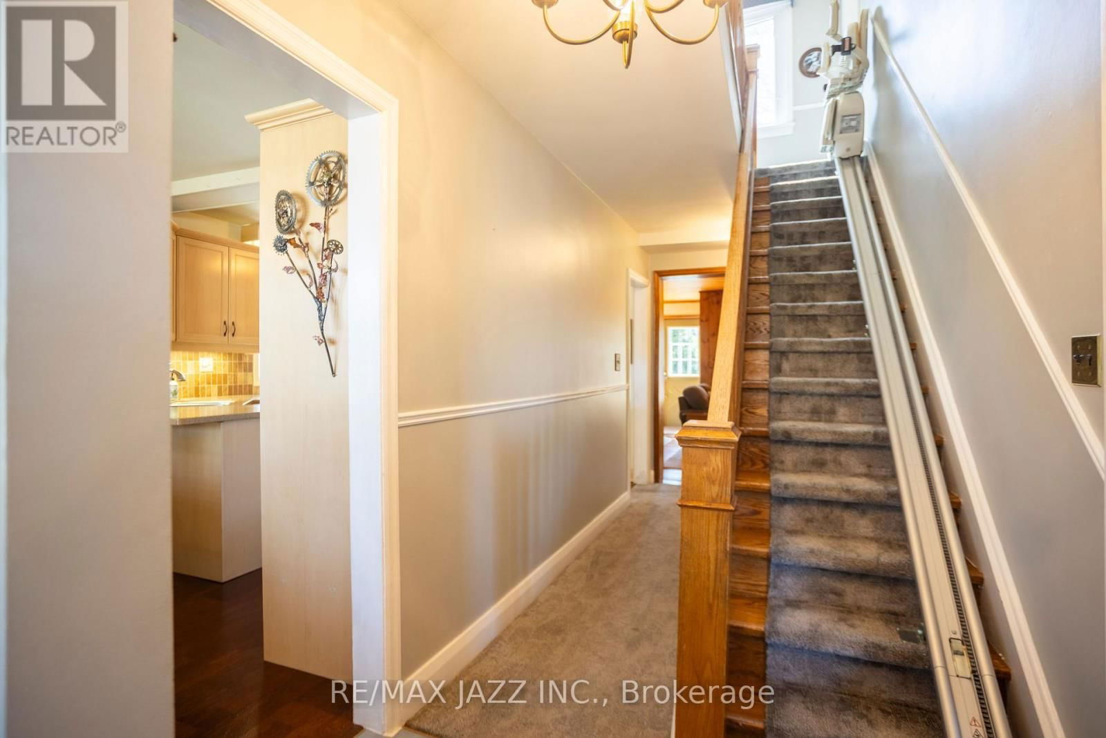 824 MASSON STREET Image 24
