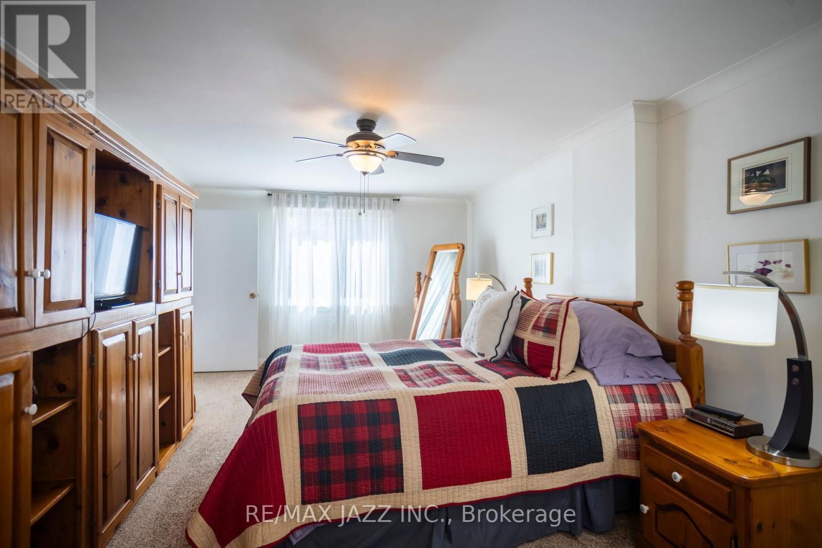 824 MASSON STREET Image 28