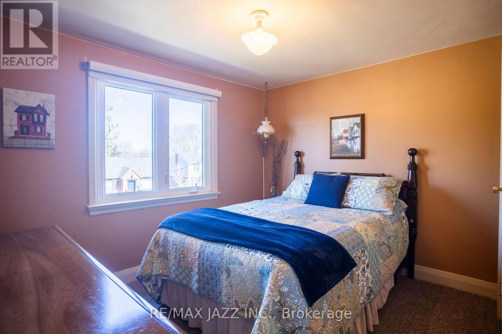 824 MASSON STREET Image 32