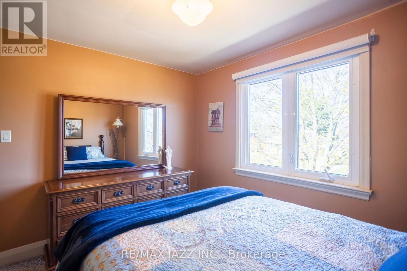 824 MASSON STREET Image 34