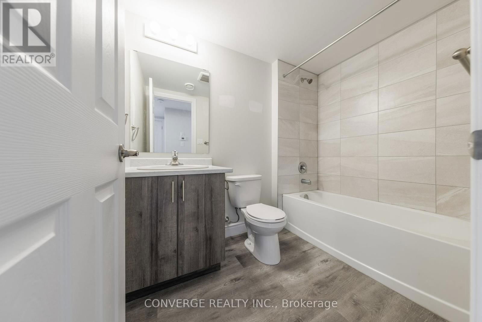 3 - 79 HOGARTH STREET Image 7