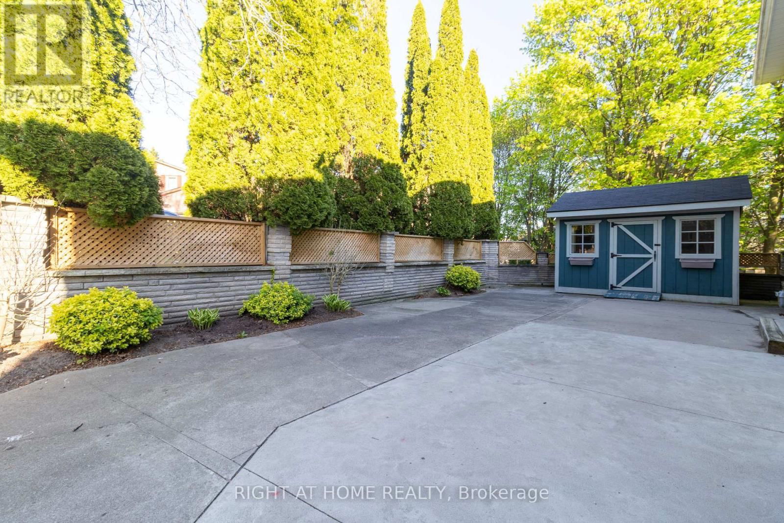 2 CLARK SECOR PLACE Image 32