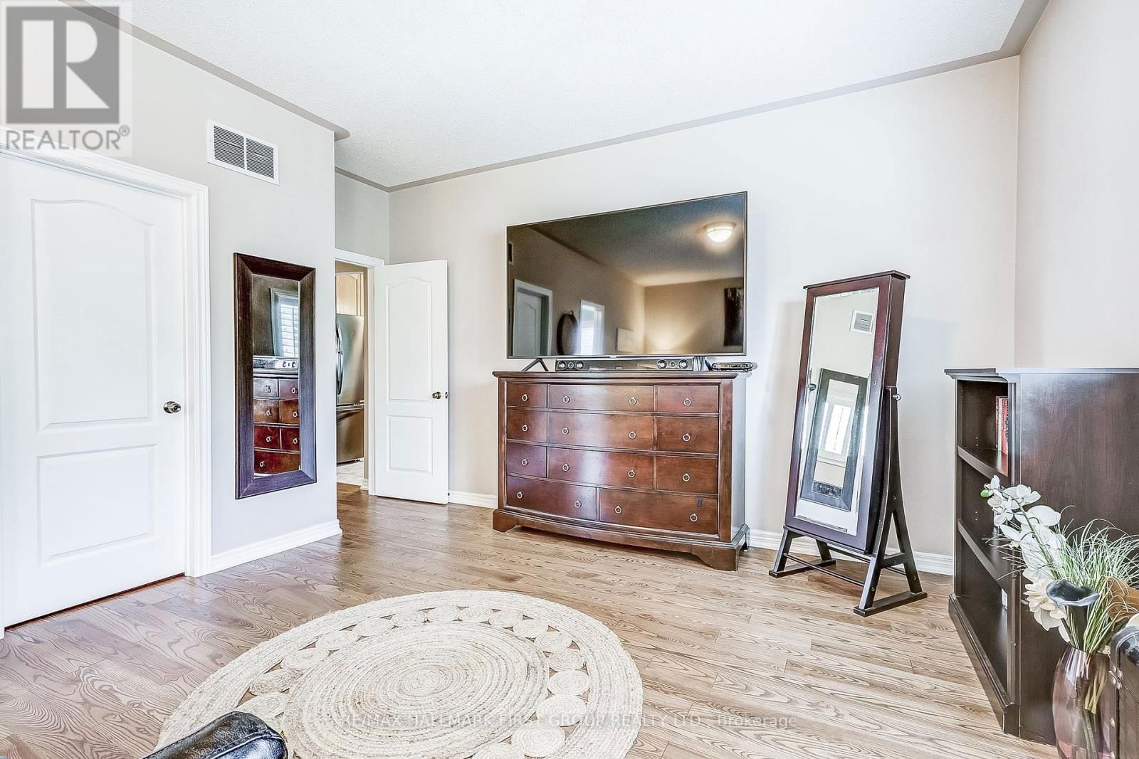 3507 GARRARD ROAD Image 24