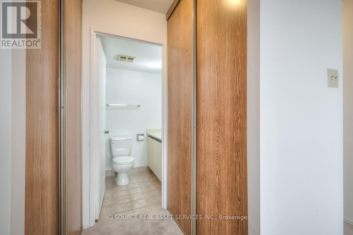 1103 - 330 ALTON TOWERS CIRCLE Image 8