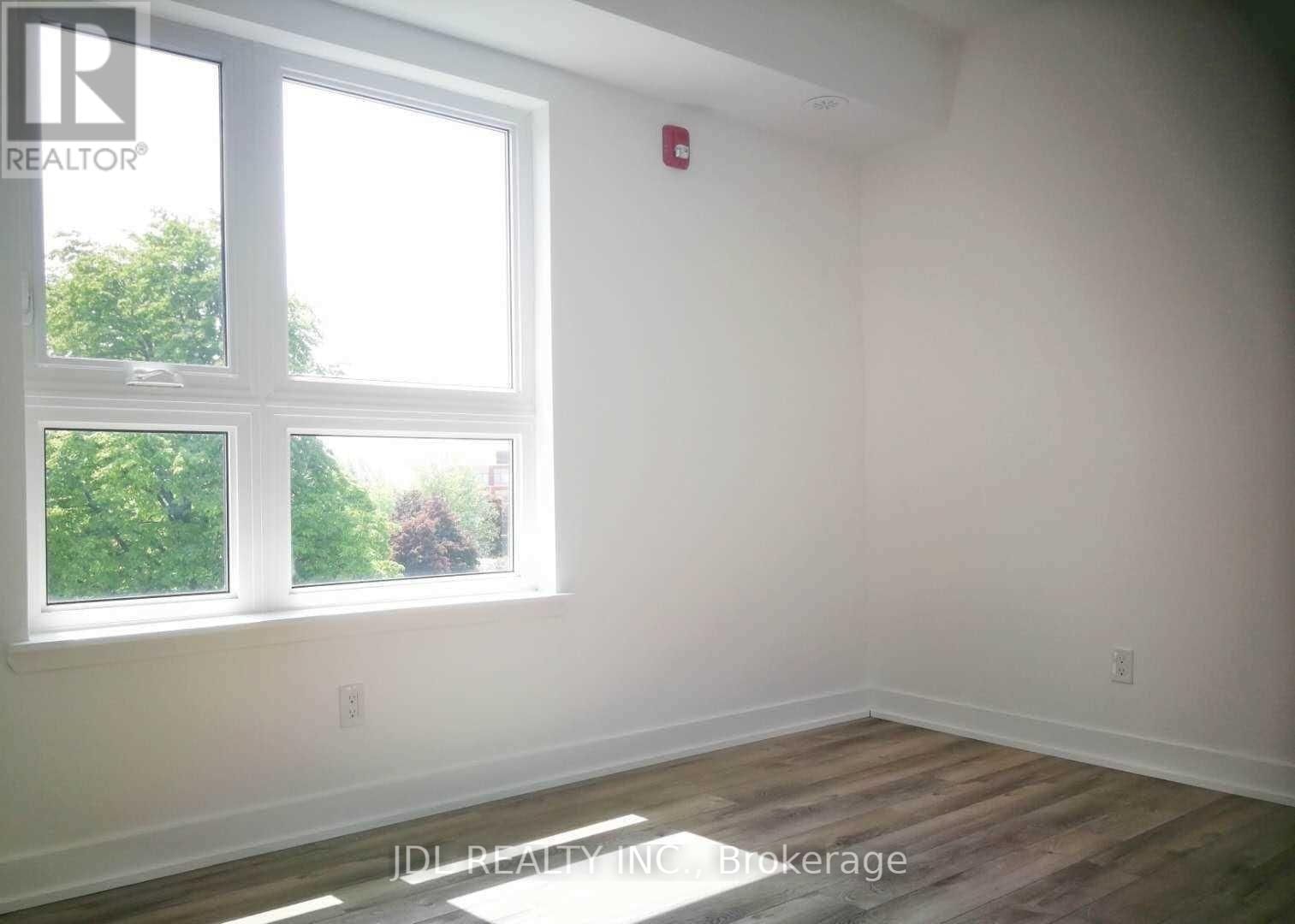316 - 2100 BRIDLETOWNE CIRCLE Image 11