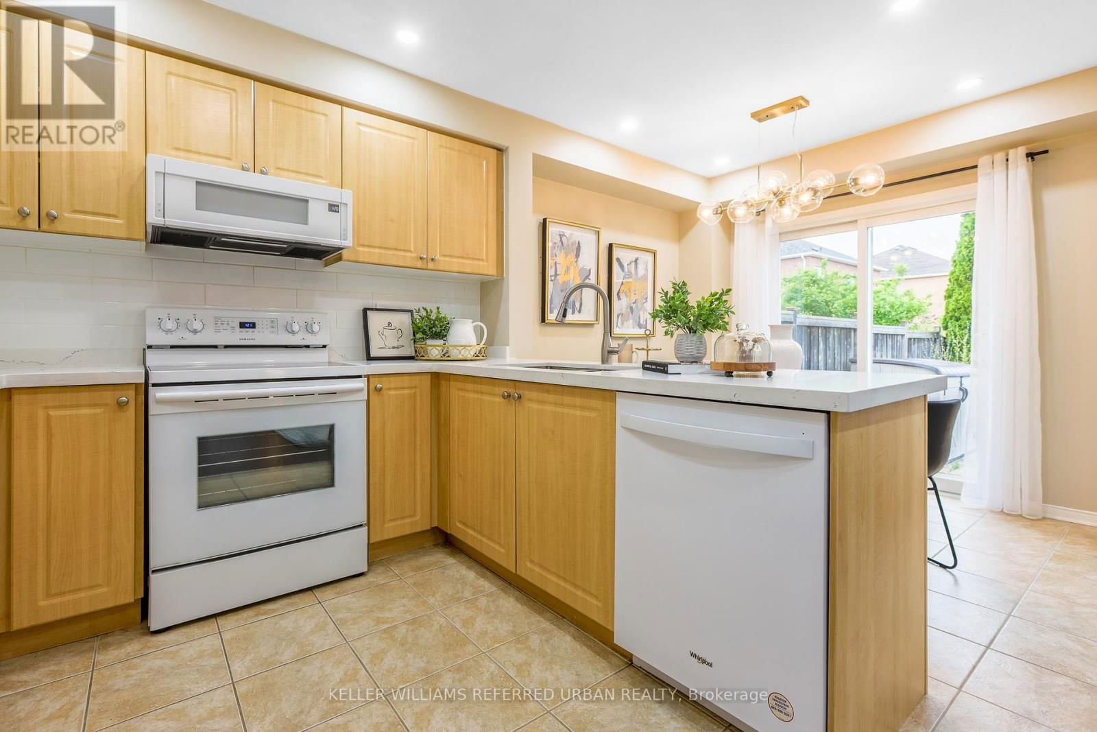 50 HORNSELL CIRCLE Image 16