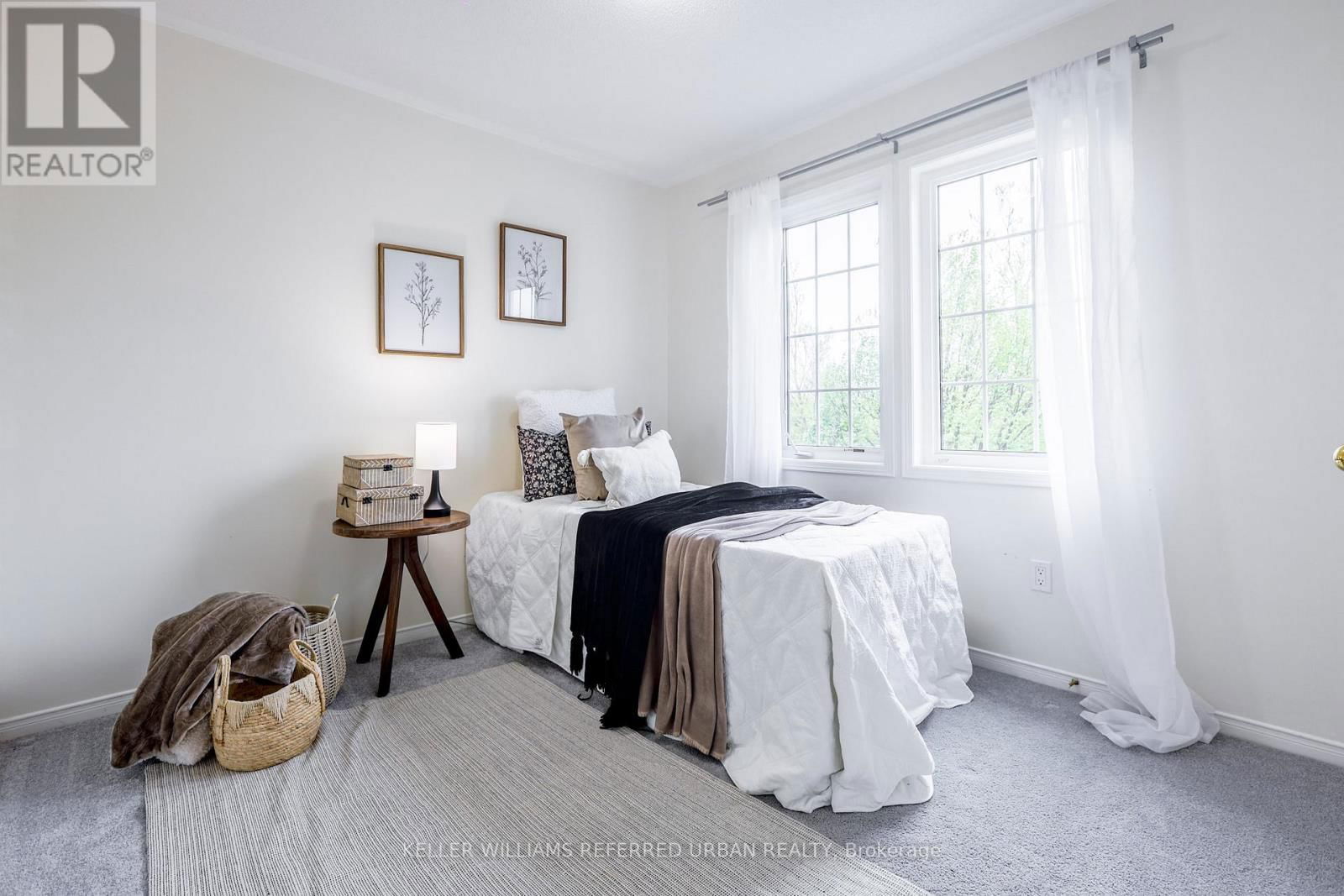 50 HORNSELL CIRCLE Image 37
