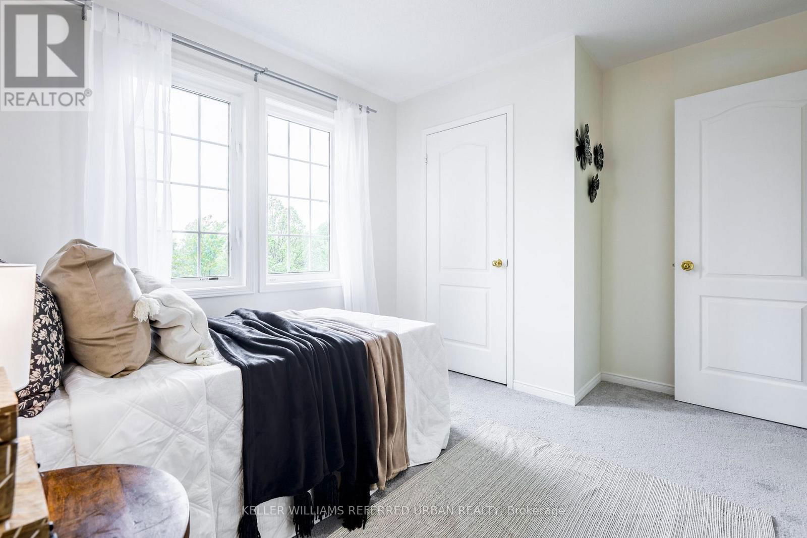 50 HORNSELL CIRCLE Image 38