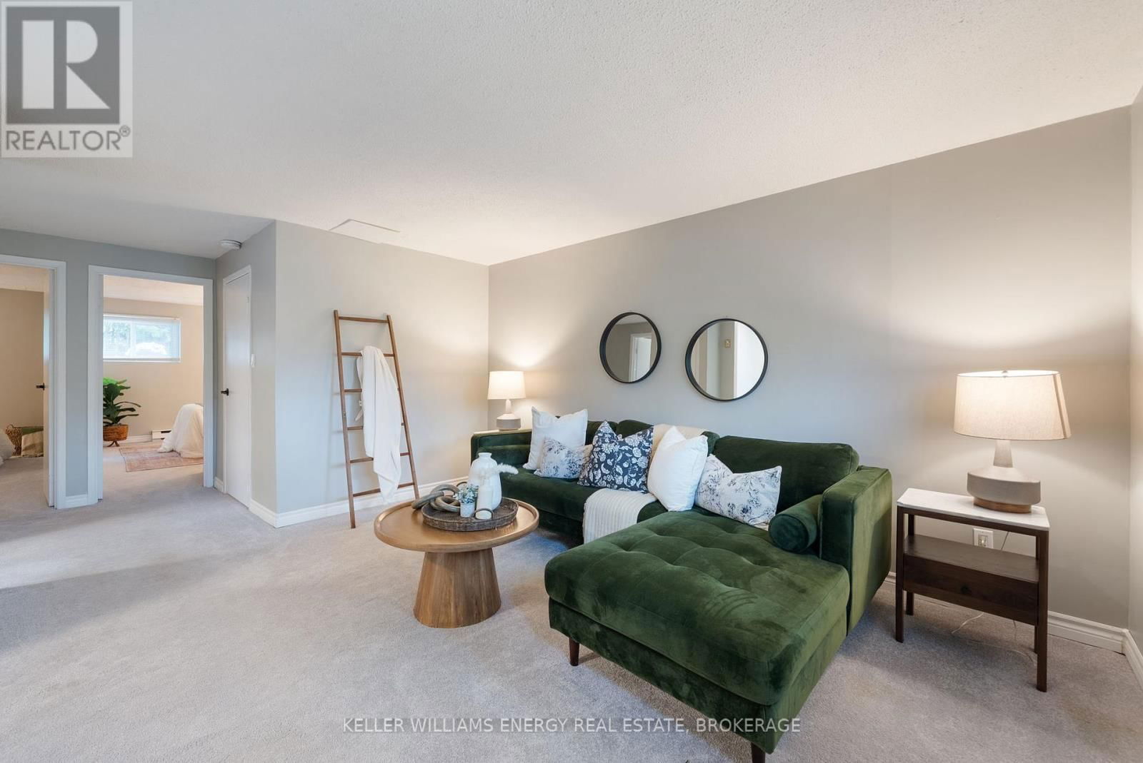 736 CRICKLEWOOD DRIVE Image 23