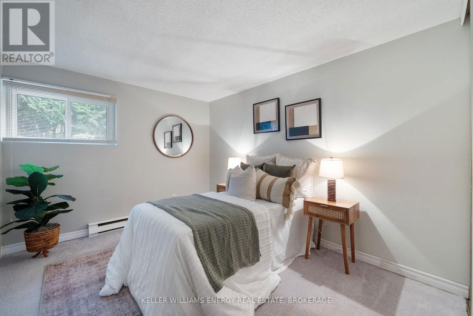 736 CRICKLEWOOD DRIVE Image 25