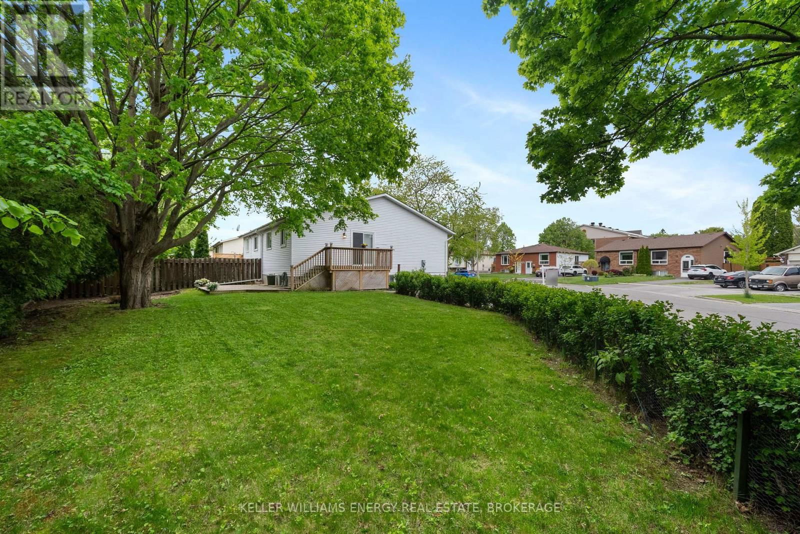 736 CRICKLEWOOD DRIVE Image 34