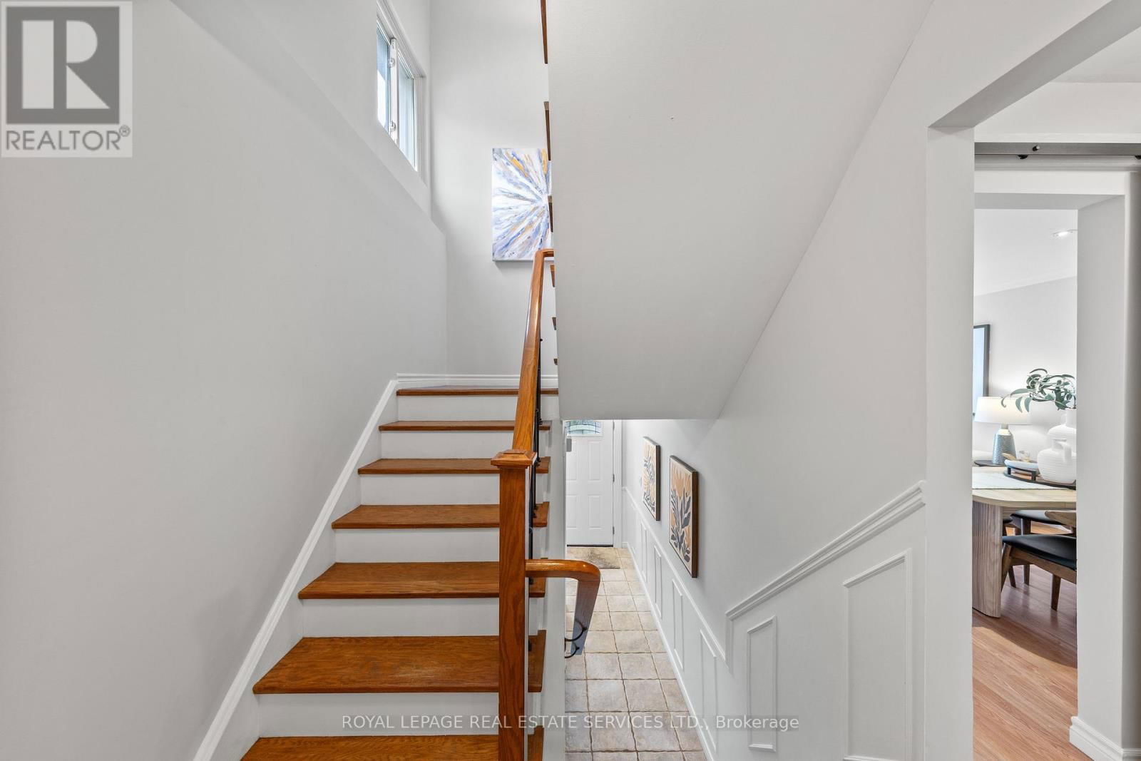 426 CAMELOT COURT Image 22