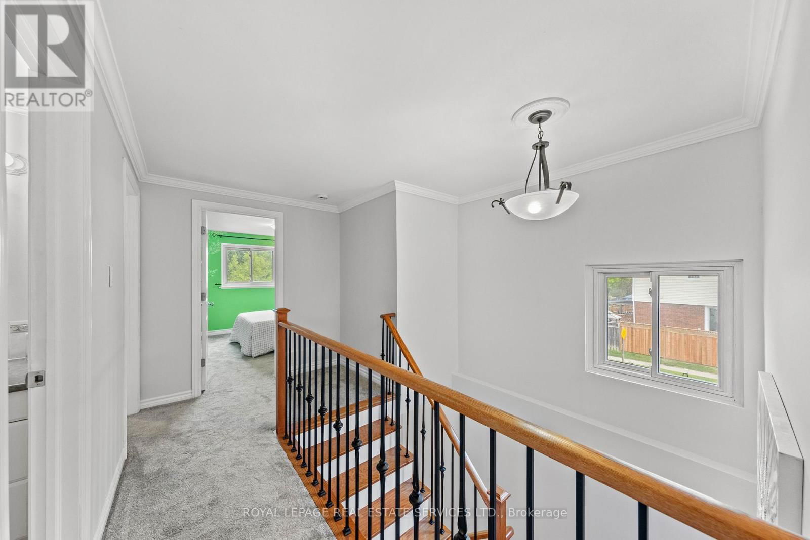 426 CAMELOT COURT Image 25