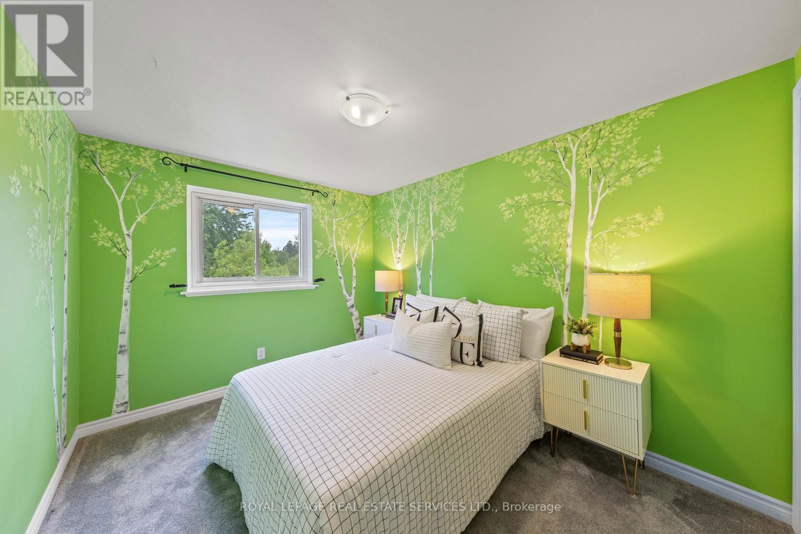 426 CAMELOT COURT Image 30