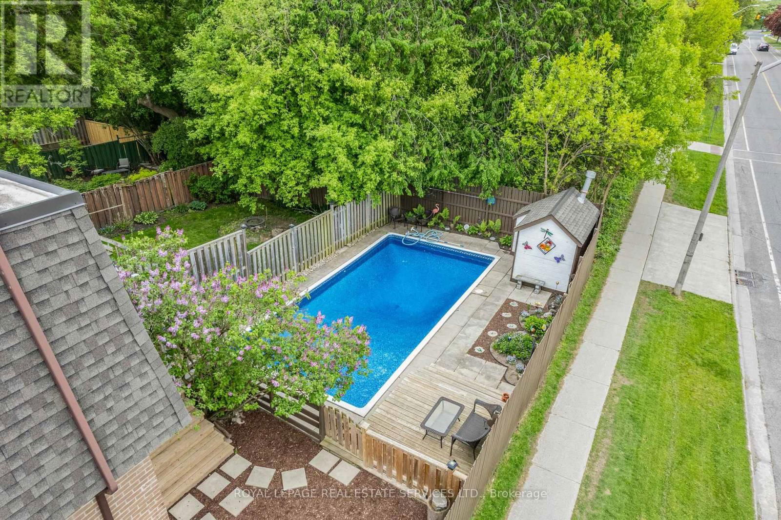 426 CAMELOT COURT Image 49
