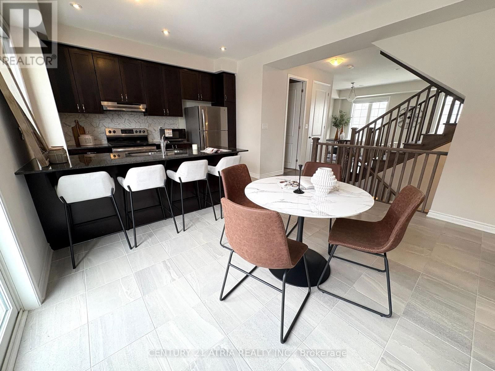 3340 THUNDERBIRD PROMENADE Image 10